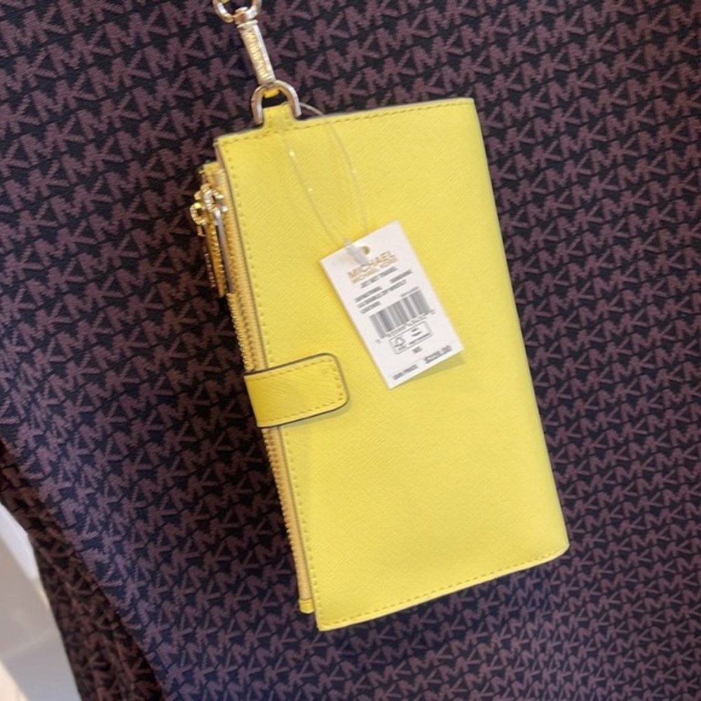 Michael Kors Jet Set Travel Large Double Zip Leather Wristlet Sunshine Yellow - Picture 3 of 16